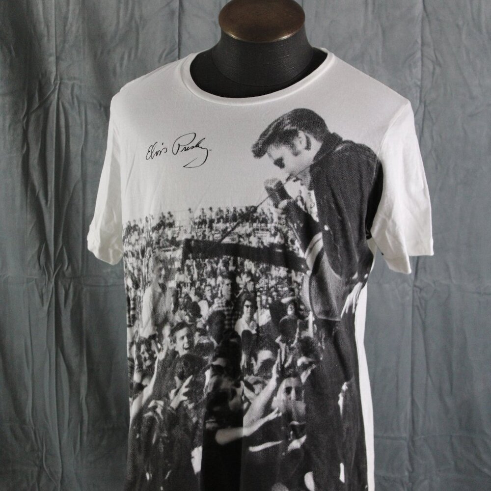 Band Shirt - Elvis Singing Big Graphic - Men's Extra-Large